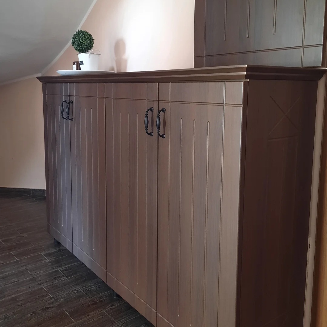 rusticni hodnik